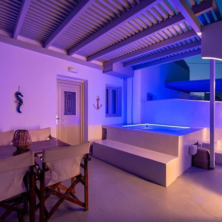 Aerenia Luxury Suites Karterados  Exterior foto