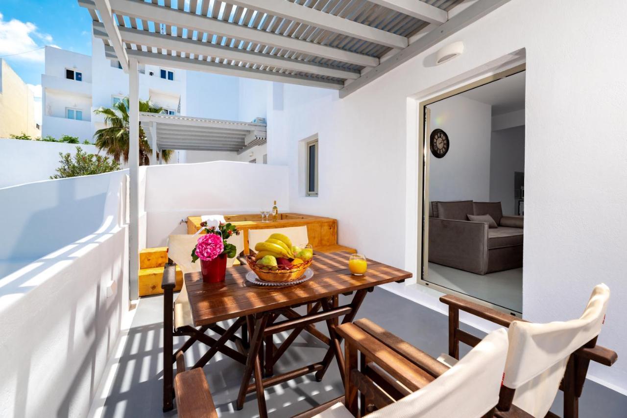 Aerenia Luxury Suites Karterados  Exterior foto