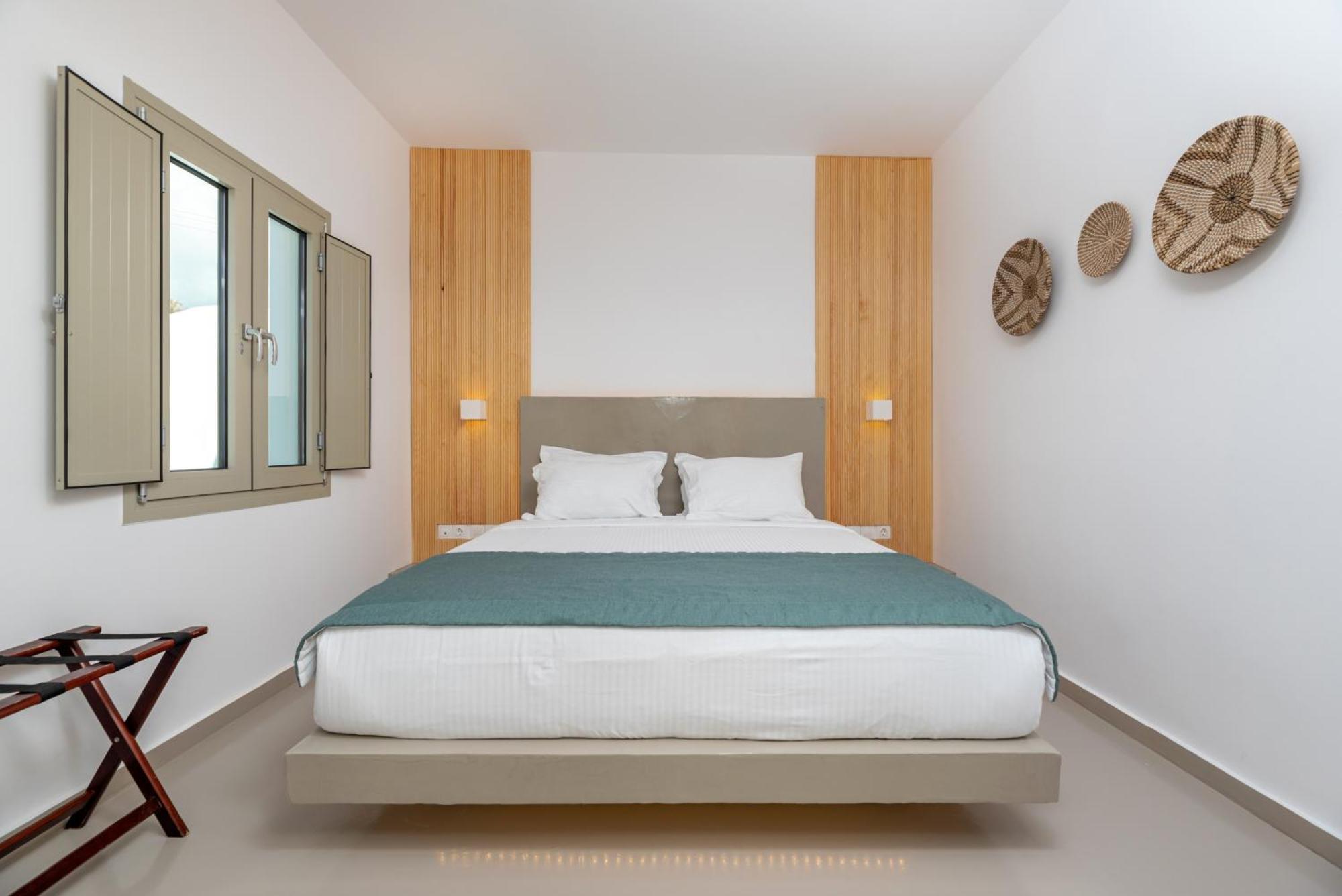 Aerenia Luxury Suites Karterados  Exterior foto